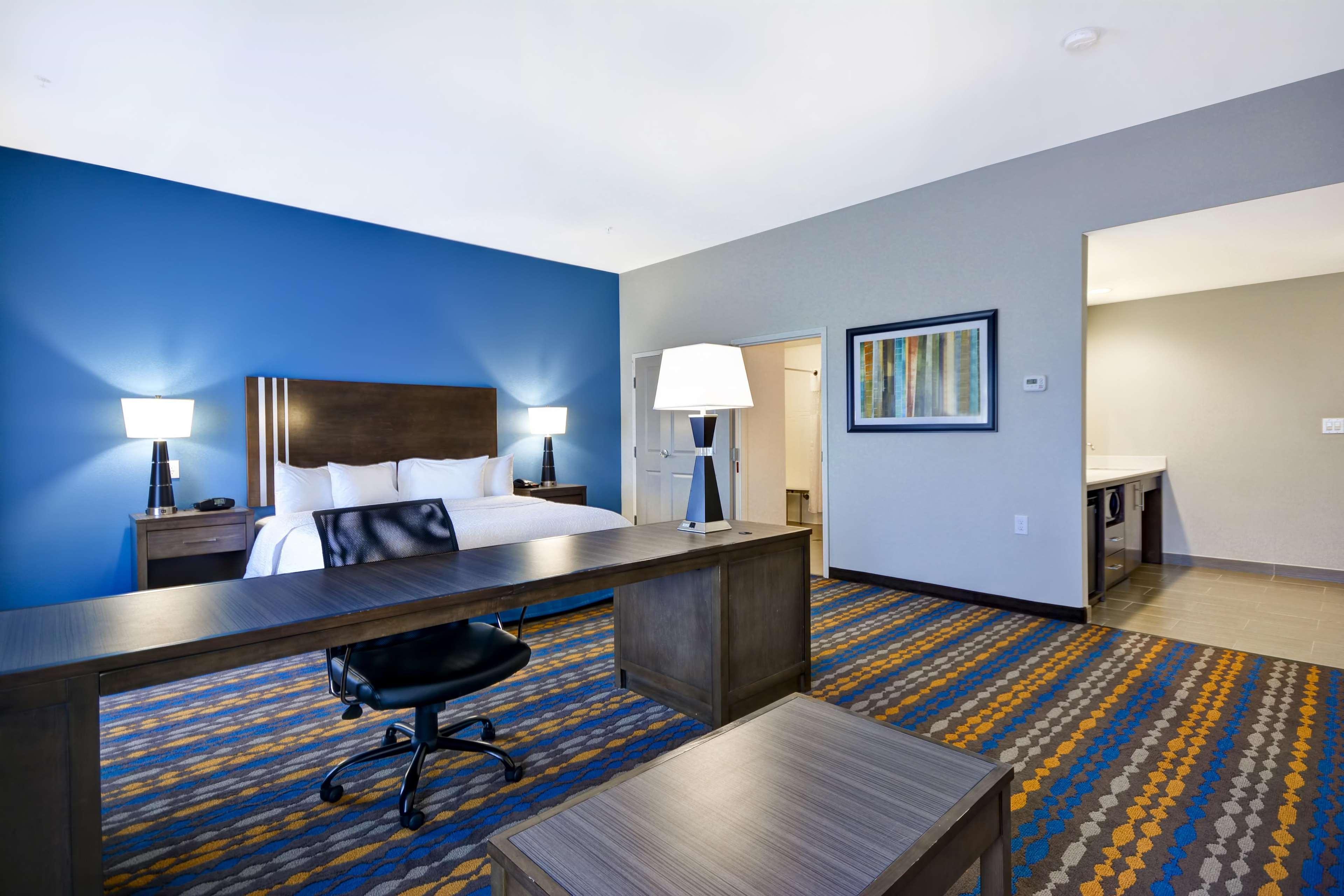 Hampton Inn Kenedy Exteriör bild